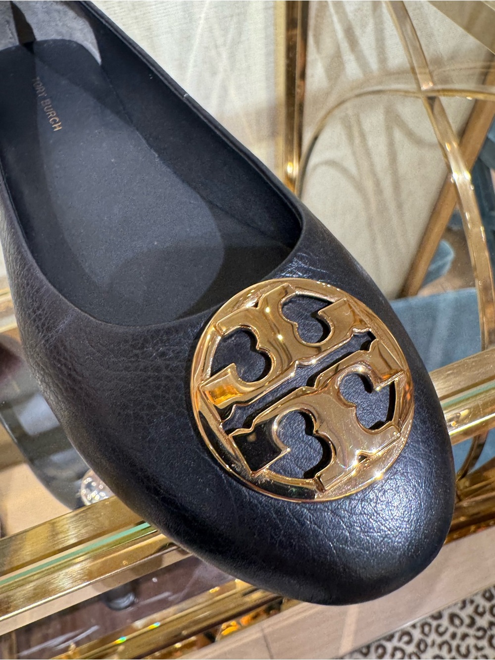 Tory Burch Chelsea Women Leather Flat Ballet Shoe - Picture 2 of 4